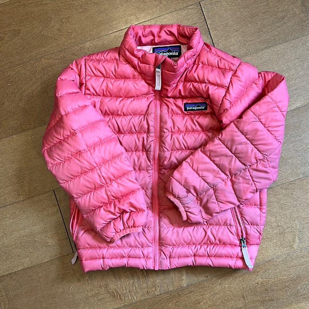 Patagonia girls size 5T down jacket
